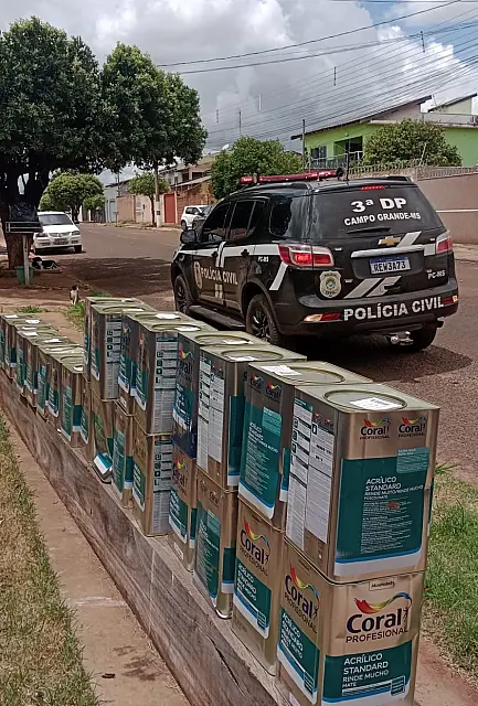 Dupla é presa por furto de R$ 70 mil em materiais de construção e ferramentas