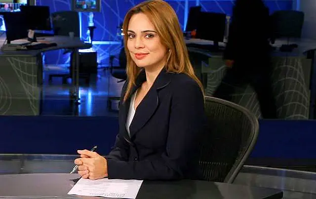 SBT cede à pressão e afasta Rachel Sheherazade do ar