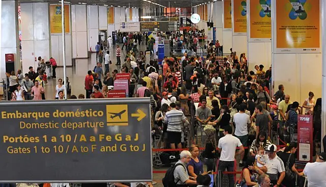Movimento nos aeroportos no período de festas deve crescer 4%