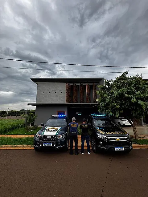 PF e RF desarticulam grupo especializado no contrabando de cigarros