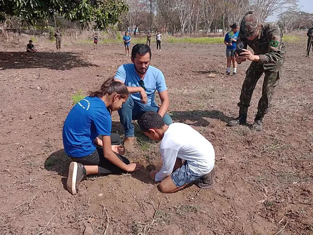 Pelotão Esperança promove ação de educação ambiental em alusão ao Dia da Árvore