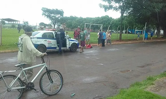 Homem que bateu cabeça de menina no chão diz para a mãe que não lembra da agressão