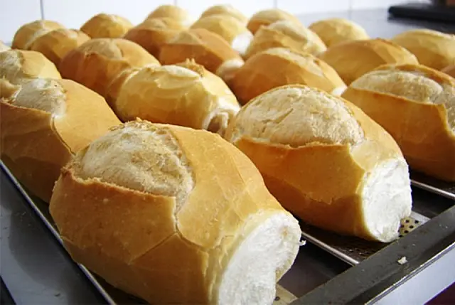 Anvisa orienta produção de pão com menos sal