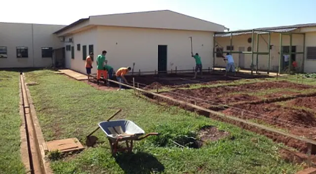 Detentos de Paranaíba recebem qualificação profissional na área de construção civil