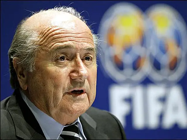 Blatter fala para Brasil agir na Copa-2014