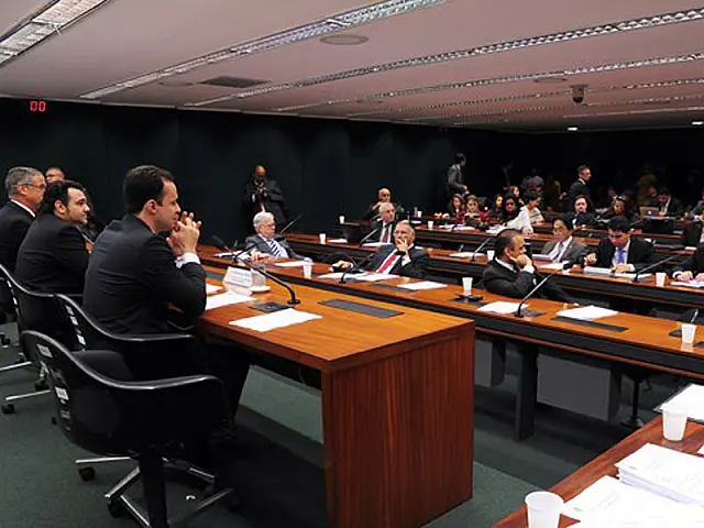 Comissão de Direitos Humanos aprova autorização para 'cura gay'