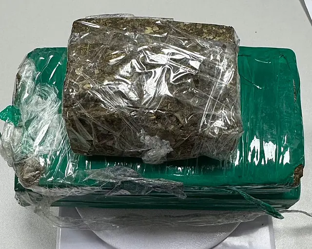 Dupla é presa por tráfico de drogas em Ribas do Rio Pardo