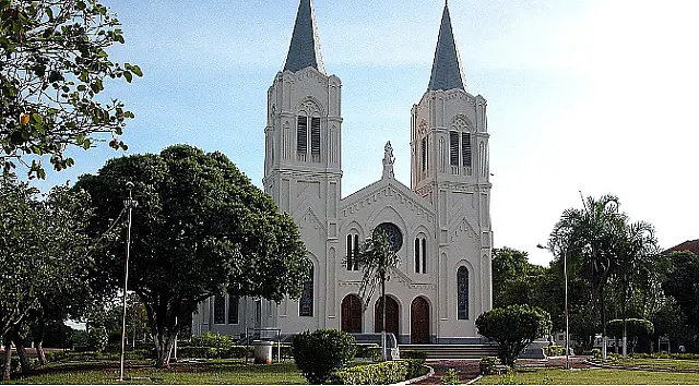 Sancionada lei que reconhece atividade religiosa como essencial