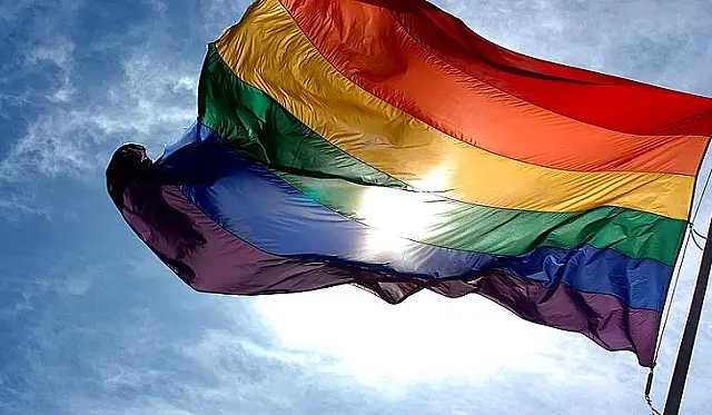 Policiais estão pouco preparados para lidar com LGBTfobia, diz estudo