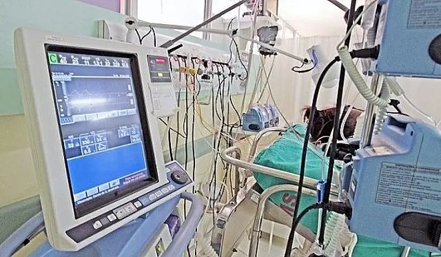 Números da Covid voltam a subir e saúde alerta para circulação de variantes