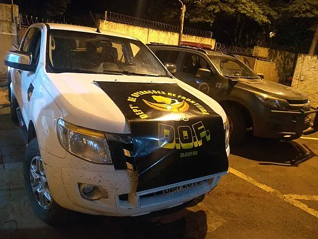 Caminhonete roubada é recuperada com 1,3t de maconha em MS