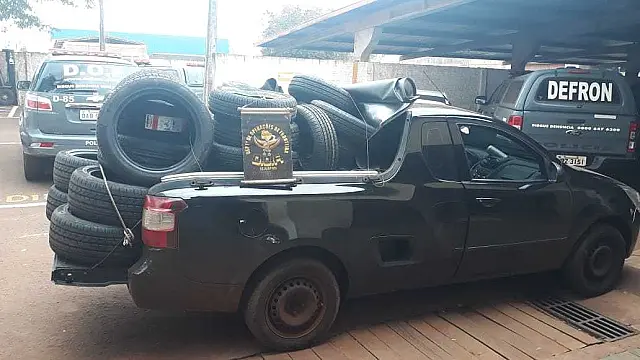 DOF apreende 29 pneus e 140 pacotes de cigarro contrabandeado