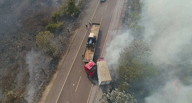 Após morte por colisão causada pela fumaça na BR-262, PRF emite alerta para motoristas