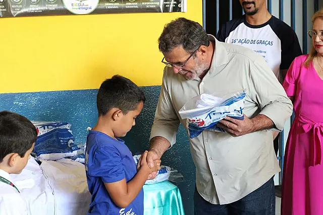 Anastácio reforça formação de estudantes com esporte e tecnologia