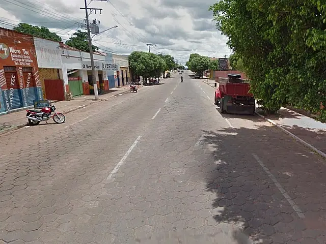 Homem deixa carro destrancado e tem bolsa furtada no Bairro Alto