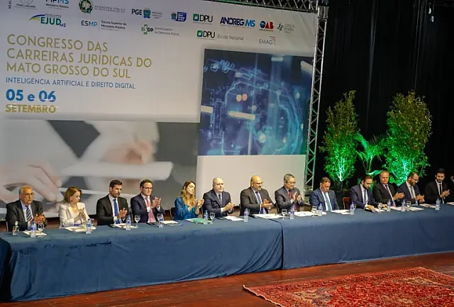 Abertura de congresso explora desafios do Direito na era da IA