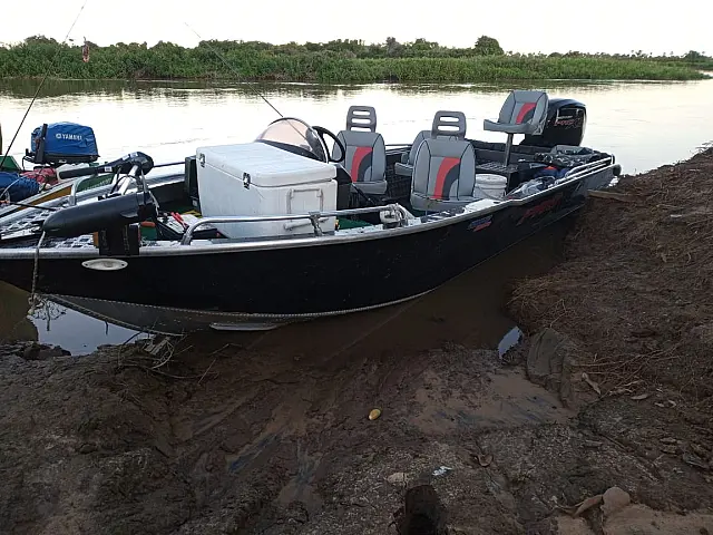 PMA autua quatro pescadores por pesca ilegal no rio Miranda e rio Aquidauana