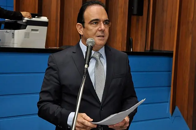 Orro solicita estudos para implantação de sinalização vertical de pontos turísticos em Miranda