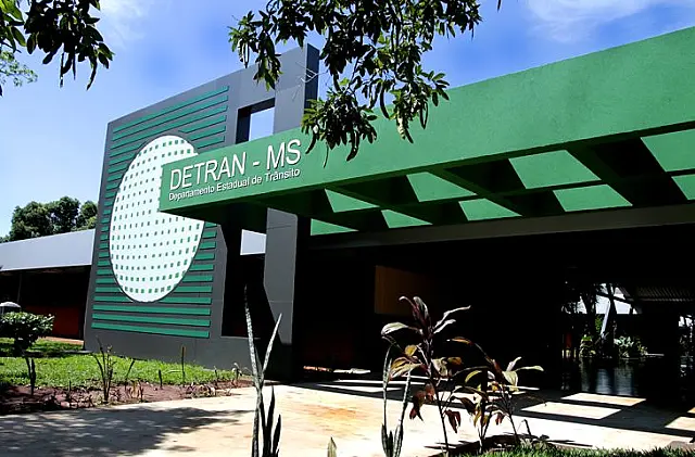 Vai viajar no Carnaval? Serviços no Detran-MS funcionam até sexta-feira