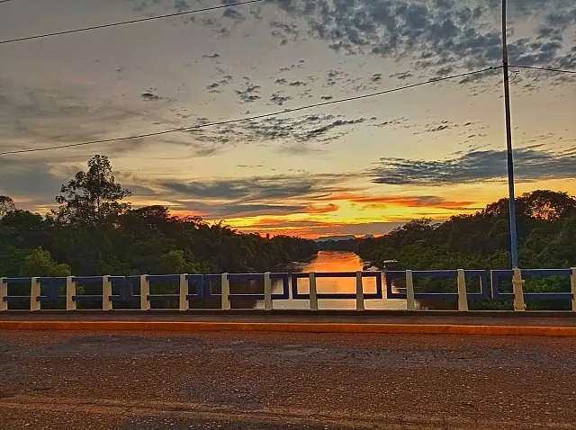 Segunda-feira será de céu aberto e calor de 39°C