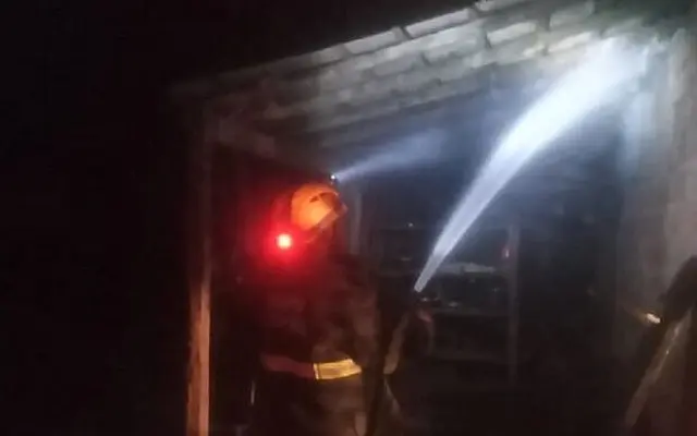 Homem coloca fogo em residência em Ladário