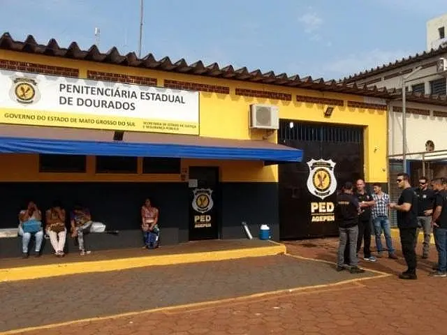 Advogado é flagrado tentando entrar em presídio com cocaína no sabão em pó