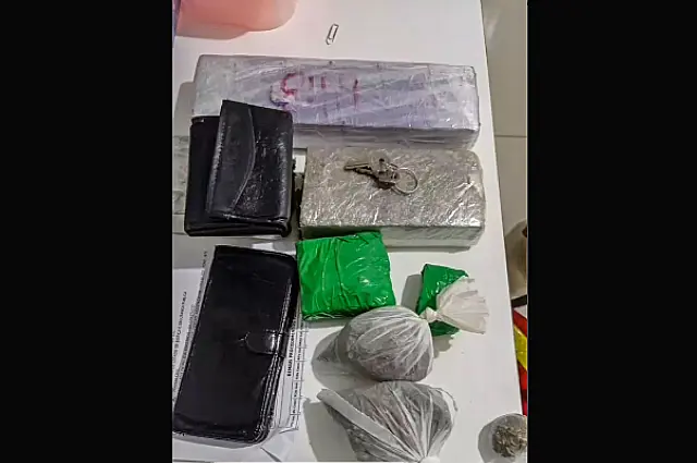 Homem é preso com maconha escondida na cueca na Vila Umbelina