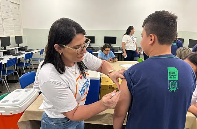 Bonito realiza Dia D da Campanha Aluno Imunizado em escola estadual