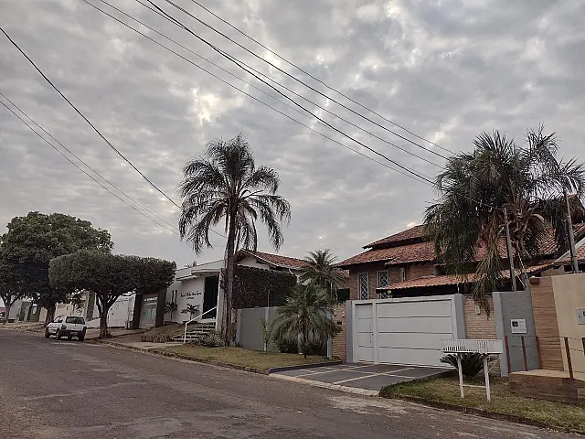 Quarta-feira será de chuva e calor de 34°C