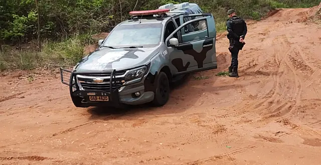Corpo com sinais de perfurações e queimaduras é encontrado em trilha de Três Lagoas