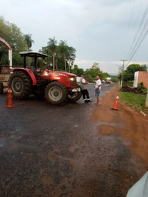 Estragos do vendaval se espalham por ruas de Aquidauana