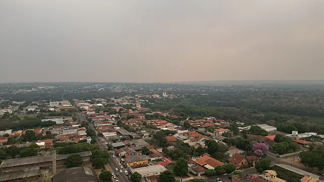 Aquidauana é coberta por fumaça de incêndios no Pantanal