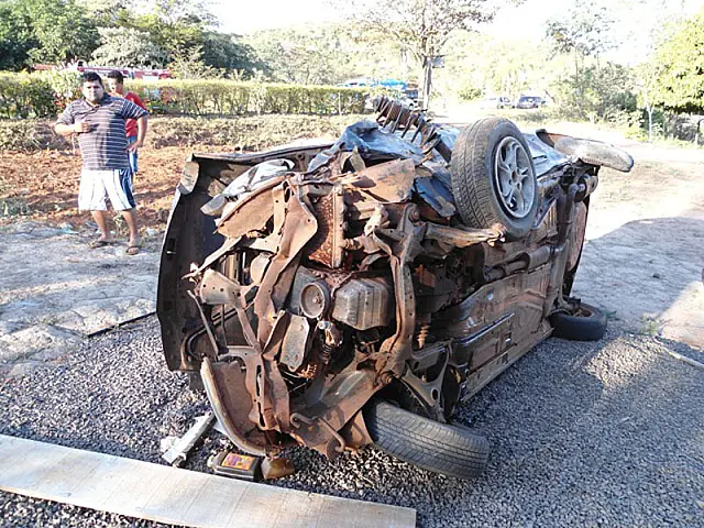 Acidente grave deixa três feridos na BR-262