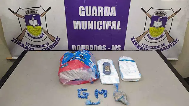 Casal é preso na rodoviária de Dourados com drogas na fralda do bebê