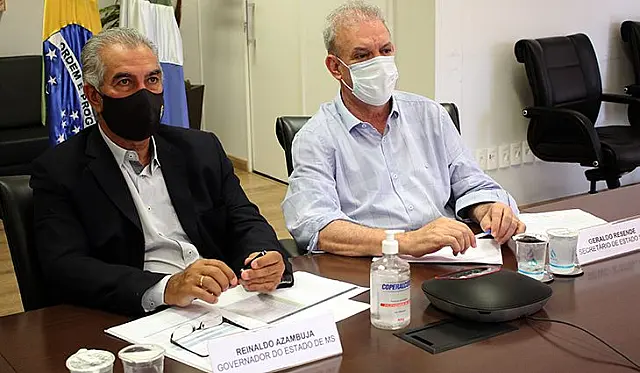 Azambuja reafirma compromisso com transparência na divulgação do calendário de vacinação