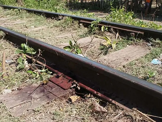 Homem é atropelado por trem e polícia investiga caso em MS
