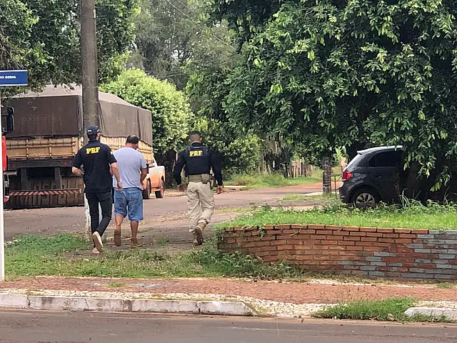 Foragido da Justiça é preso em Anastácio com 63 kg de cocaína em caminhão