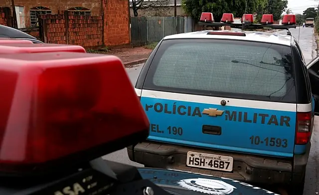 Polícia Militar apreende adolescentes por furto em comércio