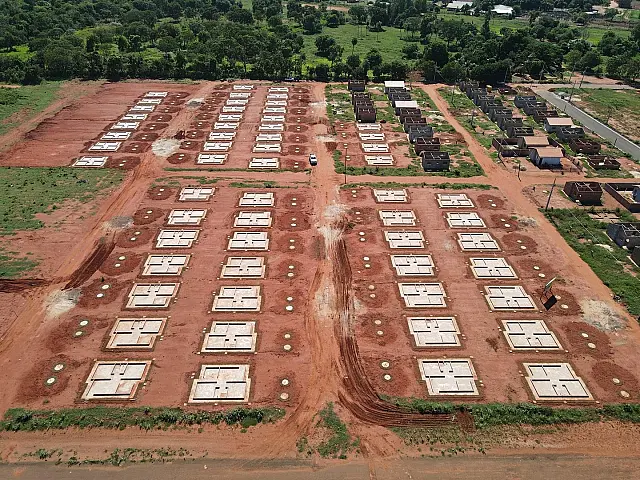 Prefeitura de Aquidauana recebe 58 bases em alicerce do Lote Urbanizado