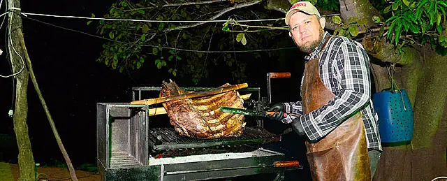 Com churrasco argentino e uruguaio, parrilhada reúne pescadores e amigos em Aquidauana