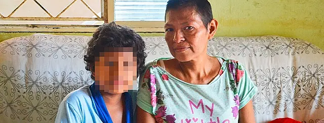 Mãe luta contra câncer no colo do útero e filha contra leucemia ao mesmo tempo