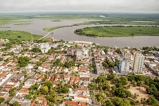 Governo do Estado vai executar asfalto e drenagem em 60 quadras de Corumbá