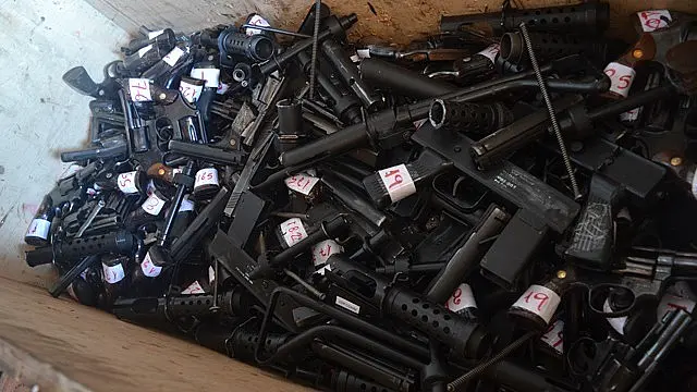 Exército realiza destruição de armas de fogo e munições durante operação especial