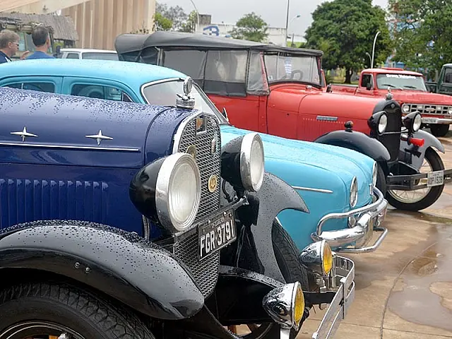 Ponta Porã sediou 5º encontro internacional de carros antigos