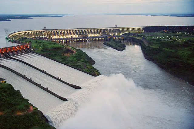 Senado cria comissão para analisar compra de energia de Itaipu