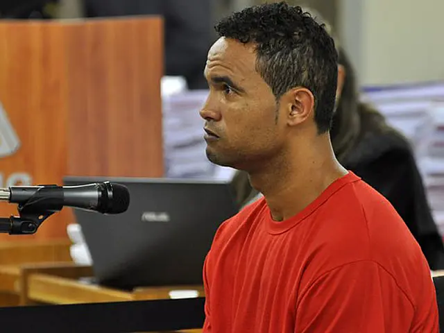 Bruno admite que sabia da morte de Eliza Samudio e acusa Macarrão