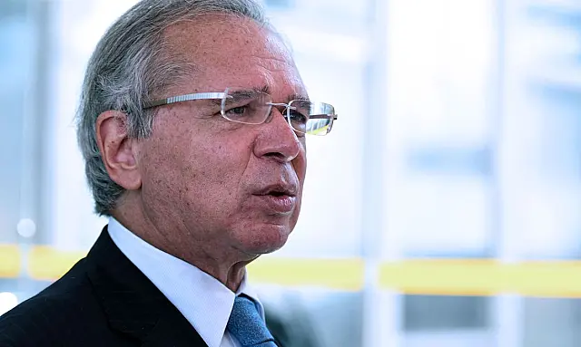 Auxílio emergencial pode ser renovado se pandemia continuar