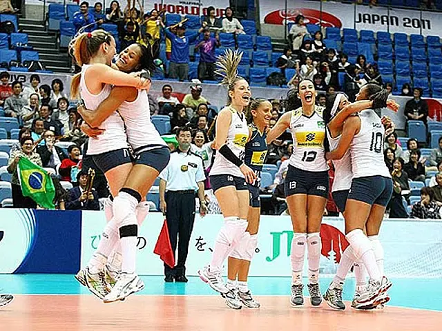 Após vitória, seleção de vôlei busca regularidade contra Itália