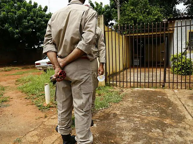 Mau cheiro e sumiço denunciam, e vizinhos encontram professor morto em casa