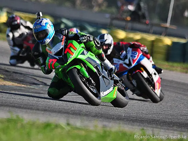 Piloto aquidauanense lidera briga pelo título no ELF Superbike